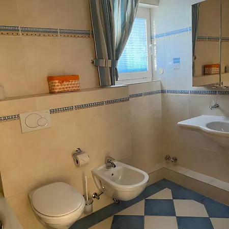 Duenenhaus Garten 2 Schlafzimmer Apartment *